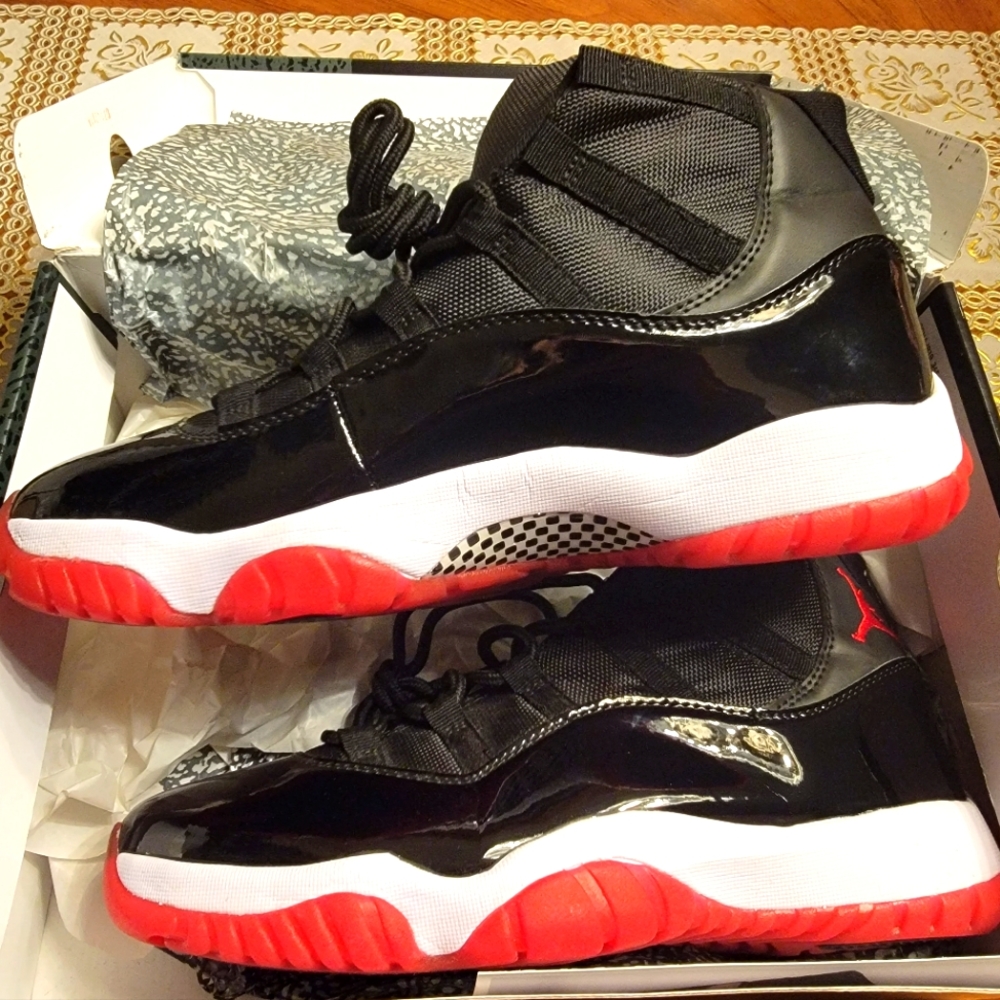 Air Jordan 11 Retro Bred 2019